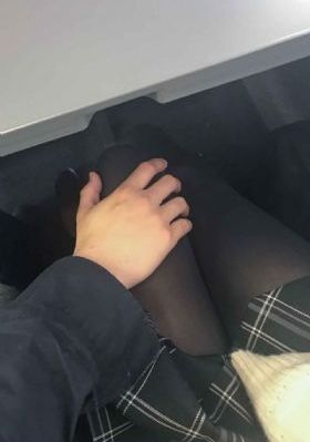 被c哭着爬走又被拉回来挺进h
