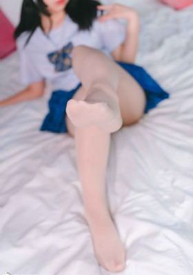 美女搞鸡视频
