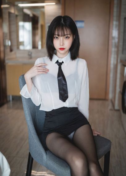 年轻妈妈四